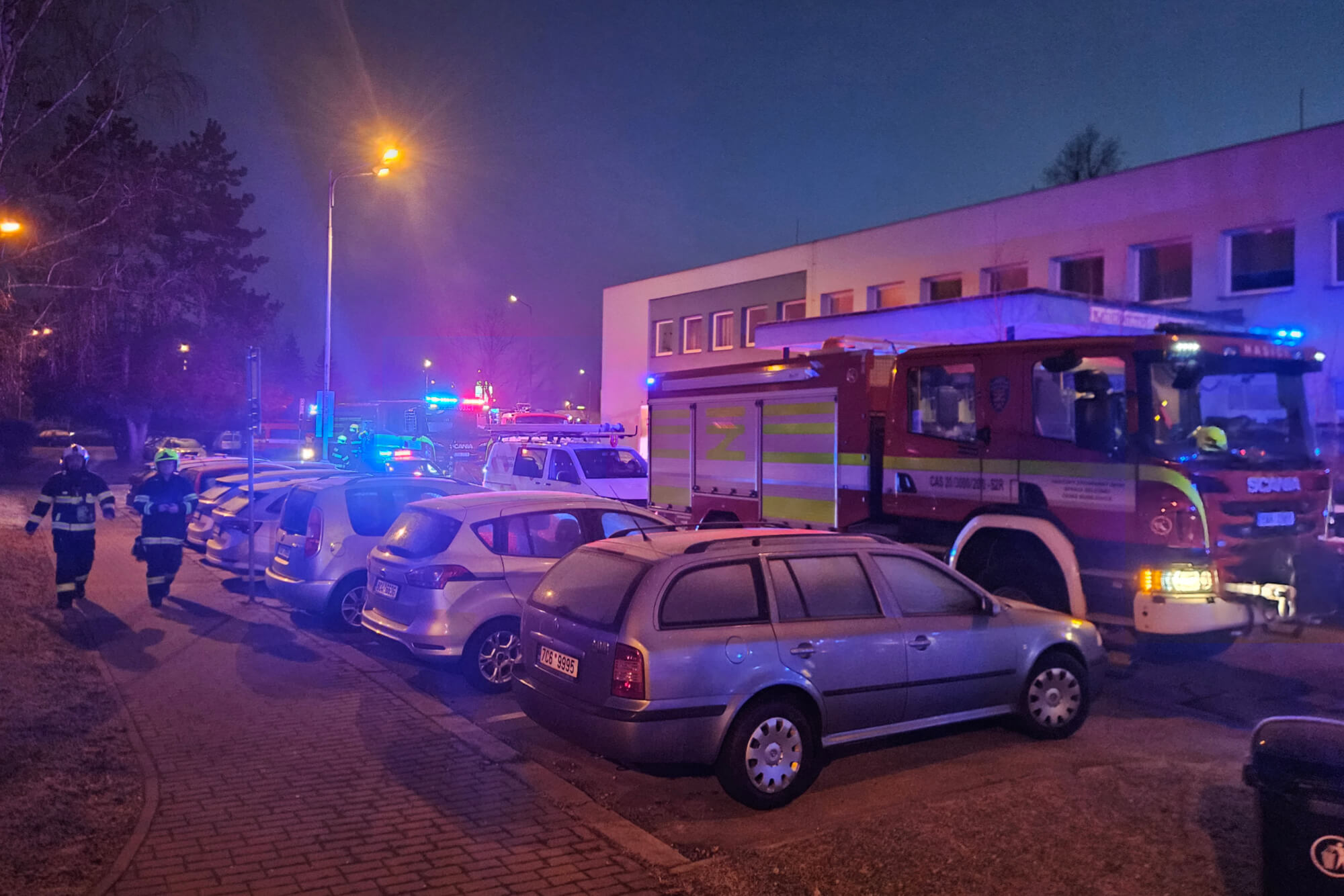 Požár panelového domu v Českých Budějovicích