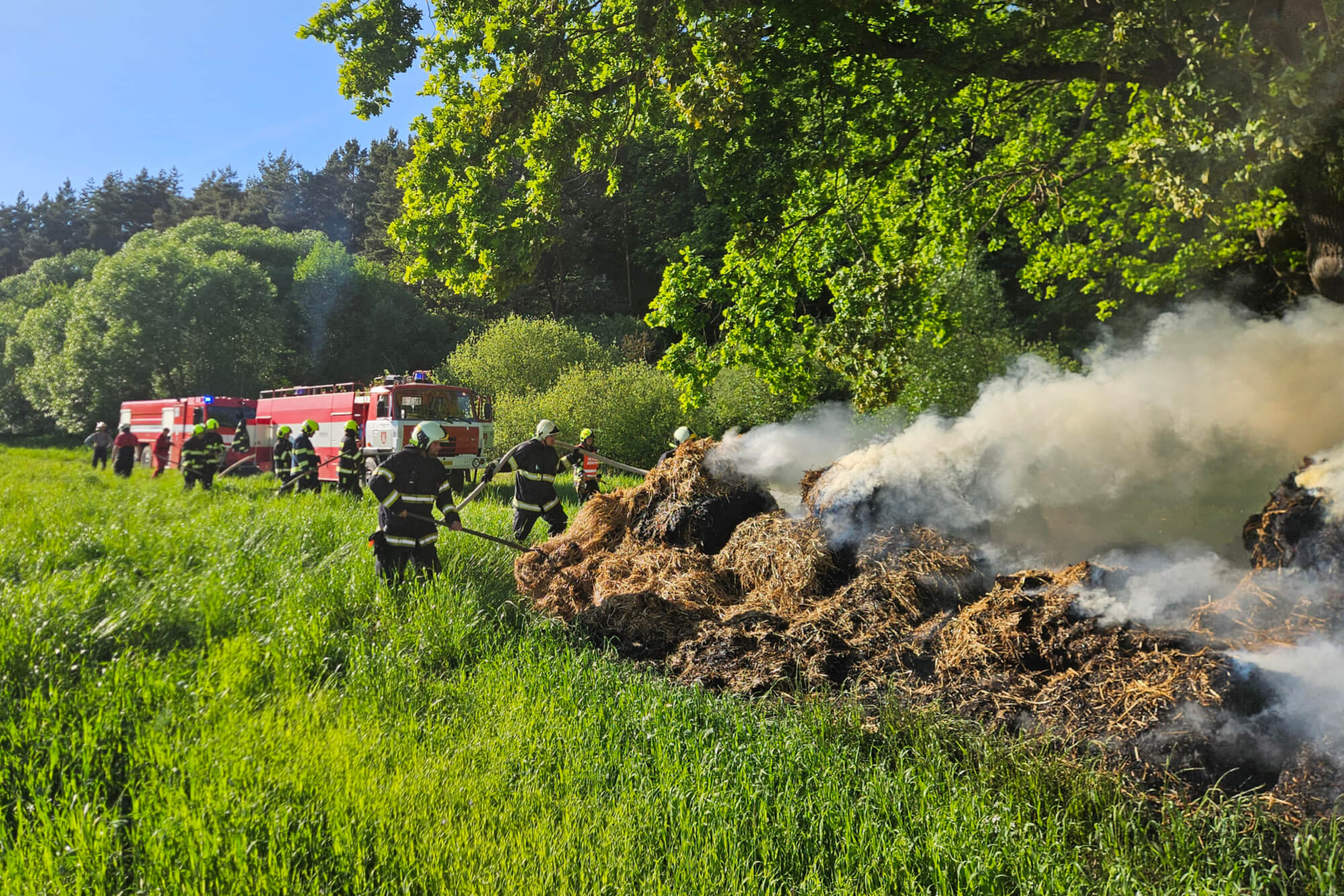 Požár balíků sena Pohoř